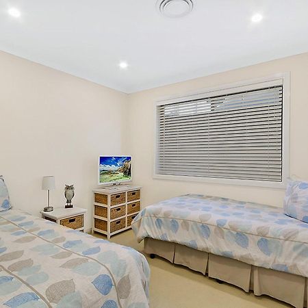 דה אינטרנס Beach Front Luxury מראה חיצוני תמונה