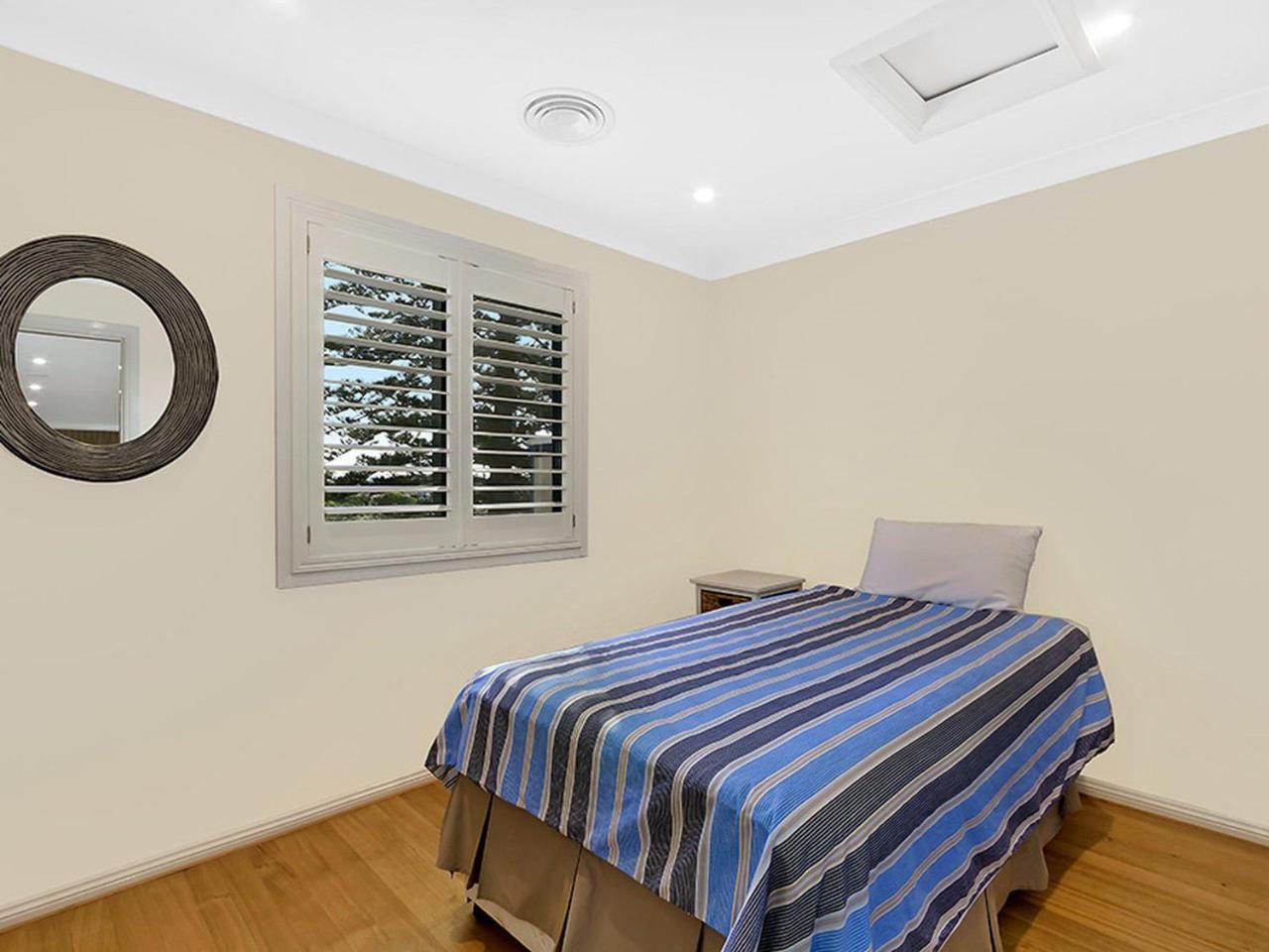 דה אינטרנס Beach Front Luxury מראה חיצוני תמונה